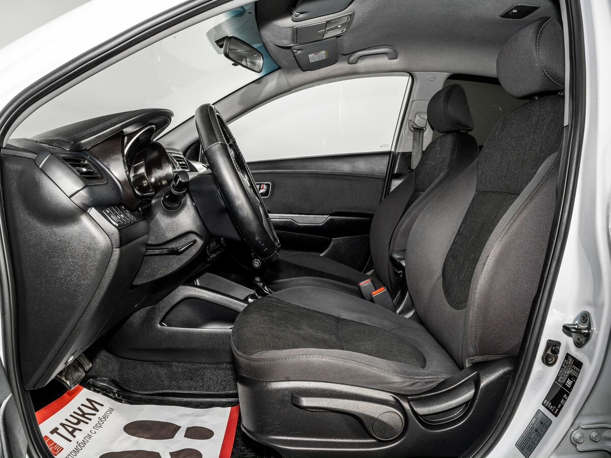 Kia Rio 2015 - фото автомобиля