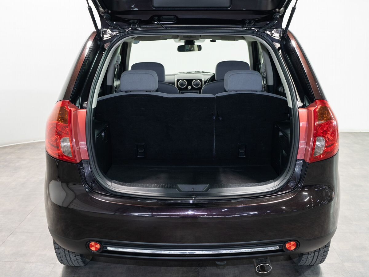 Mazda Verisa 2011 - фото автомобиля