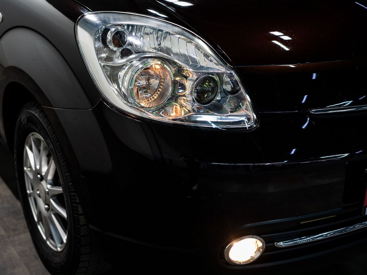 Mazda Verisa 2011 - фото автомобиля