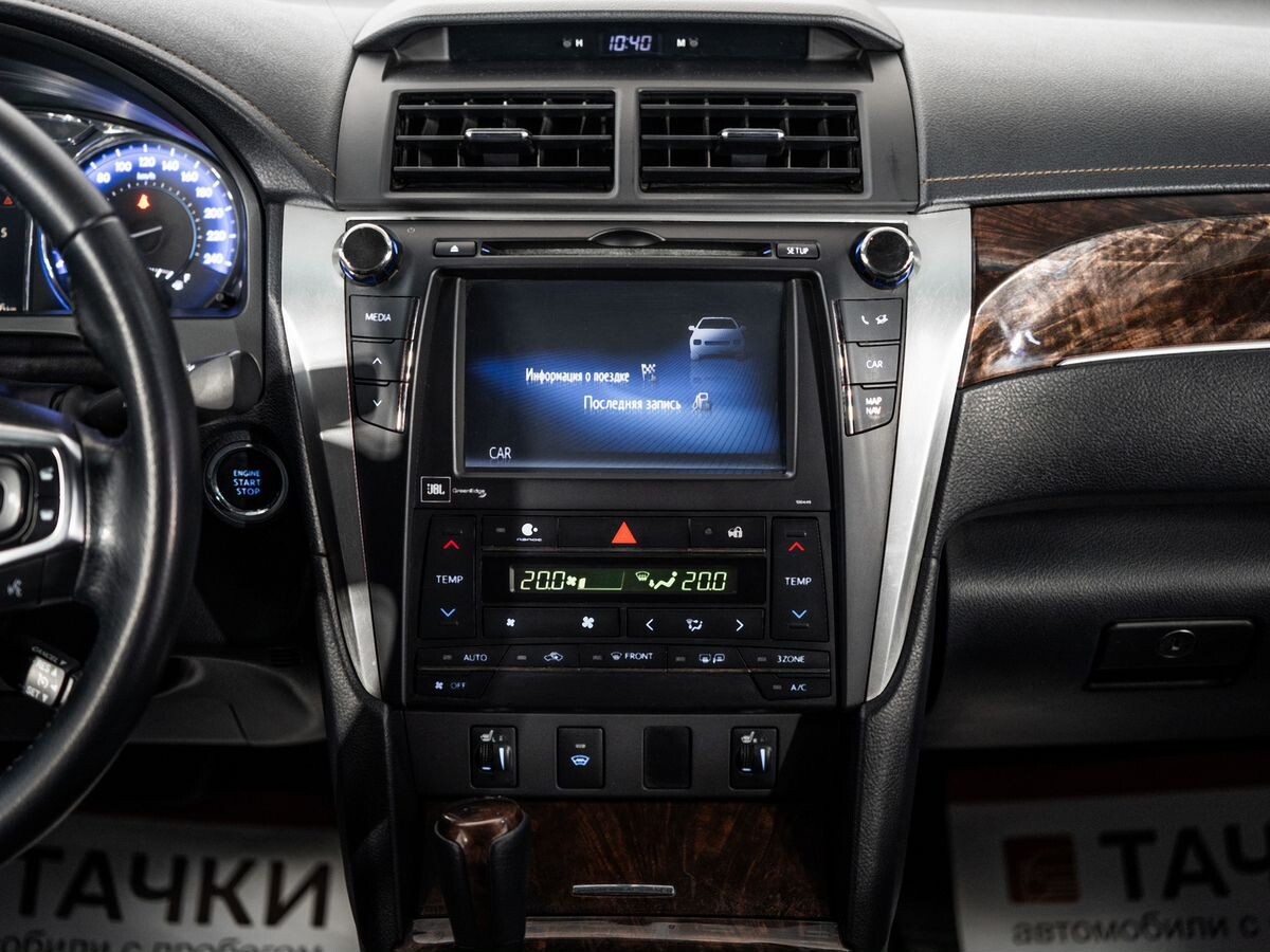 Toyota Camry 2016 - фото автомобиля