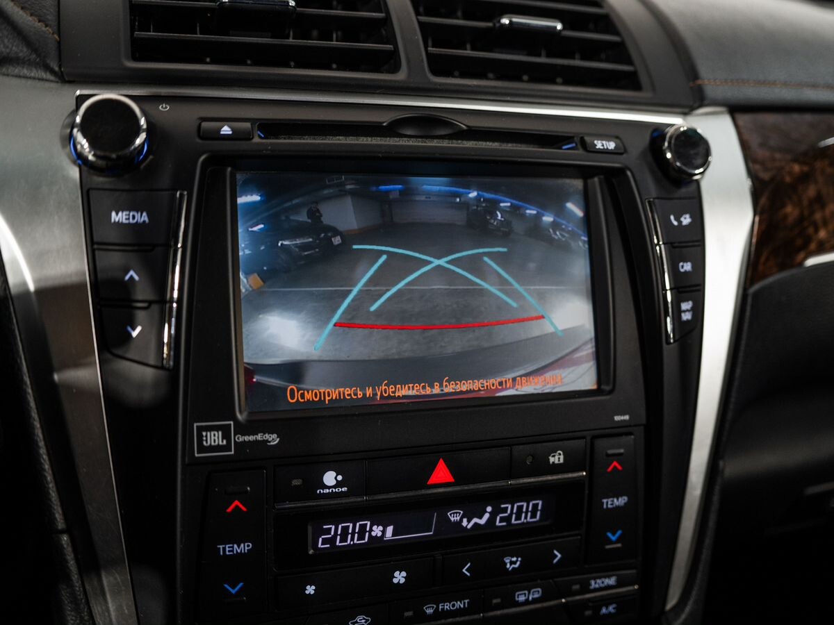 Toyota Camry 2016 - фото автомобиля