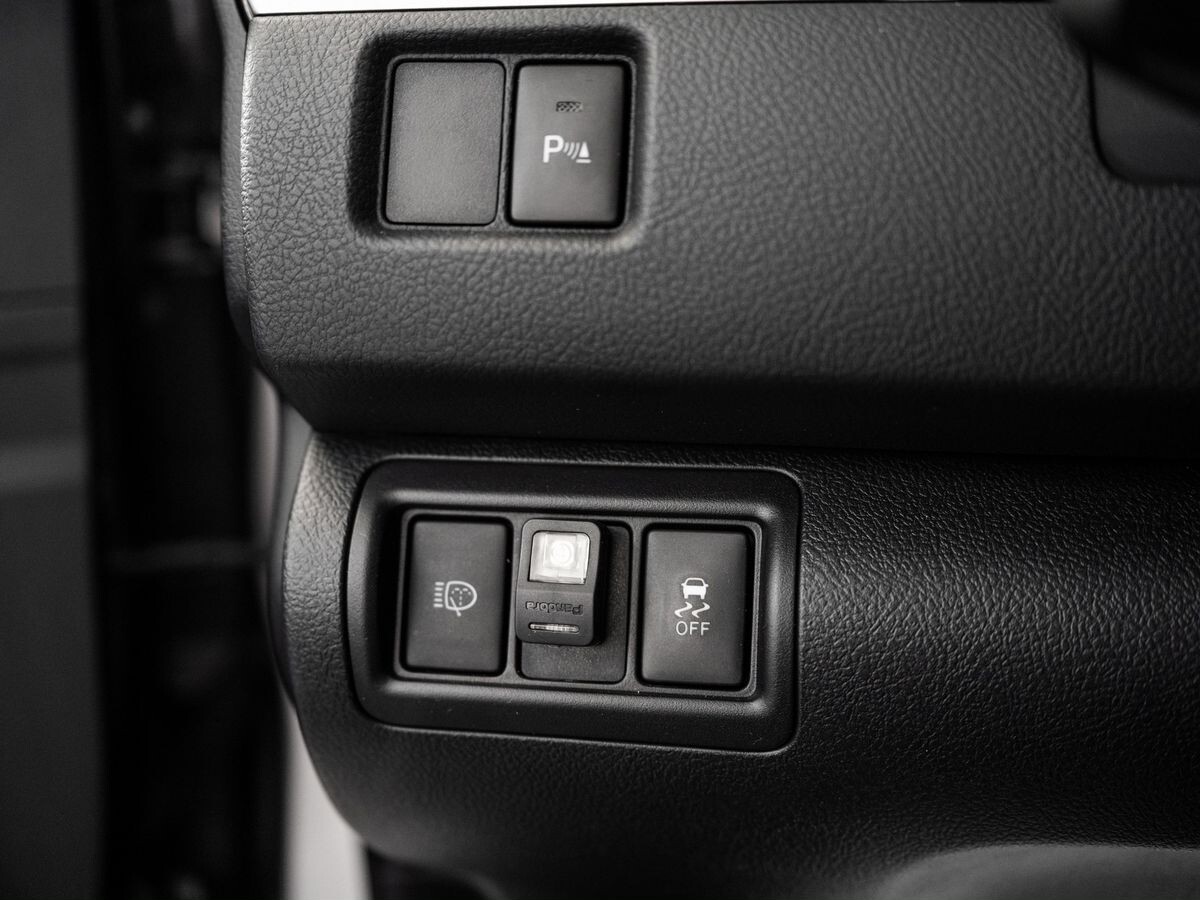 Toyota Camry 2016 - фото автомобиля