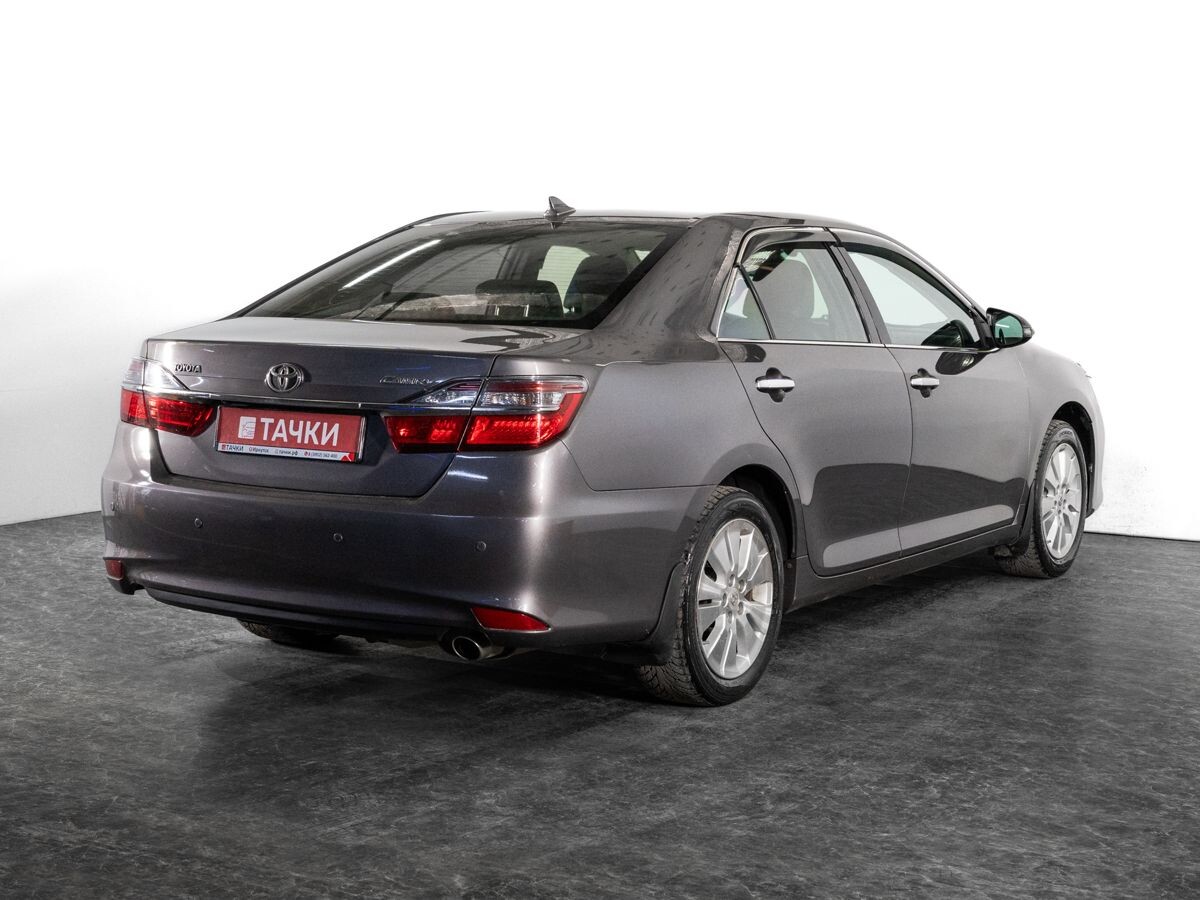 Toyota Camry 2016 - фото автомобиля