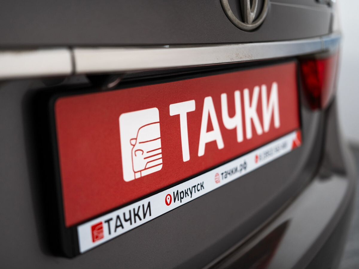 Toyota Camry 2016 - фото автомобиля