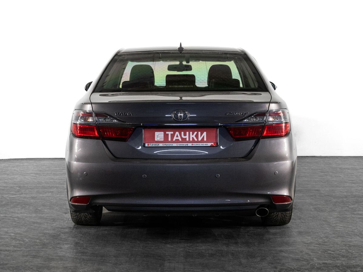 Toyota Camry 2016 - фото автомобиля