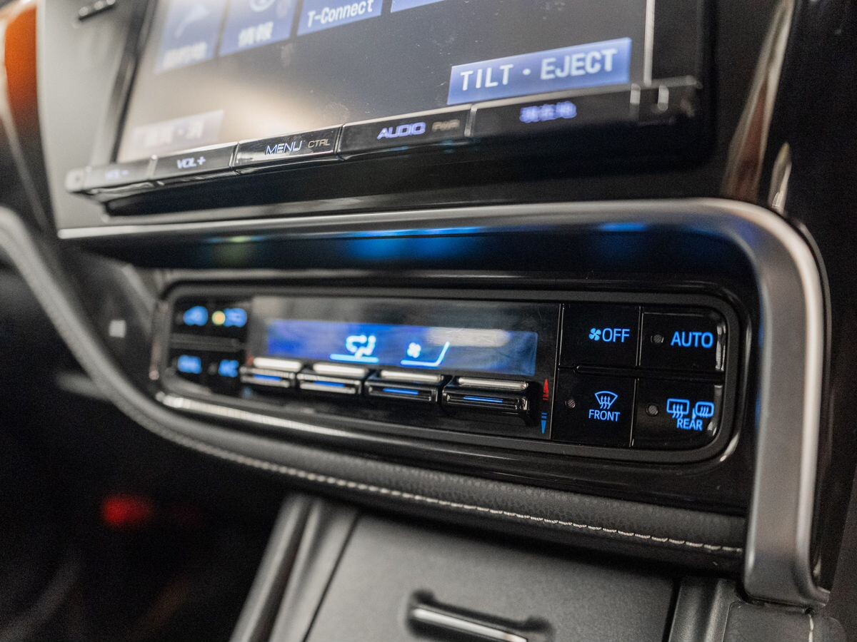 Toyota Auris 2015 - фото автомобиля