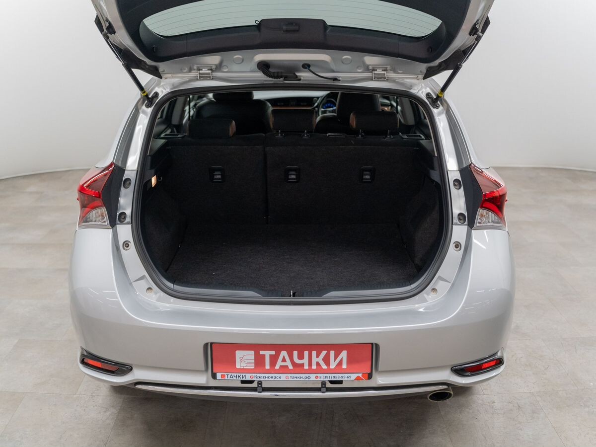 Toyota Auris 2015 - фото автомобиля