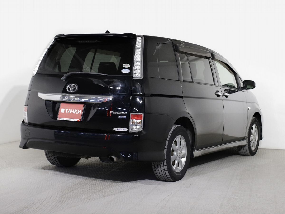 Toyota Isis 2012 - фото автомобиля