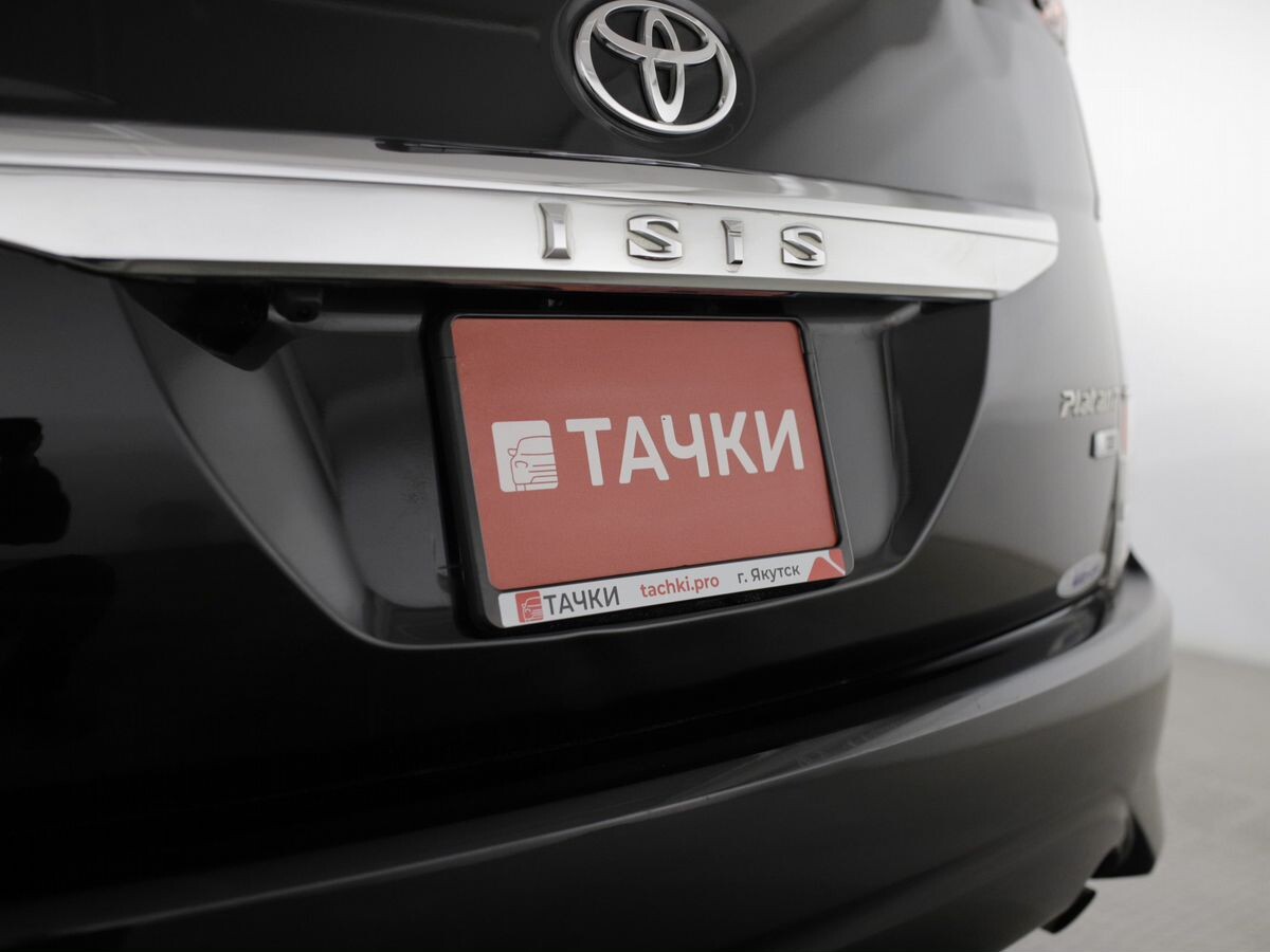 Toyota Isis 2012 - фото автомобиля