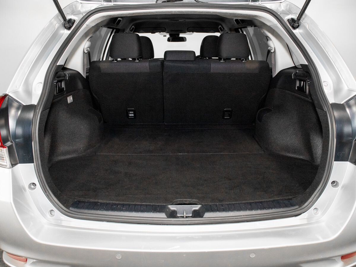 Toyota Corolla 2018 - фото автомобиля