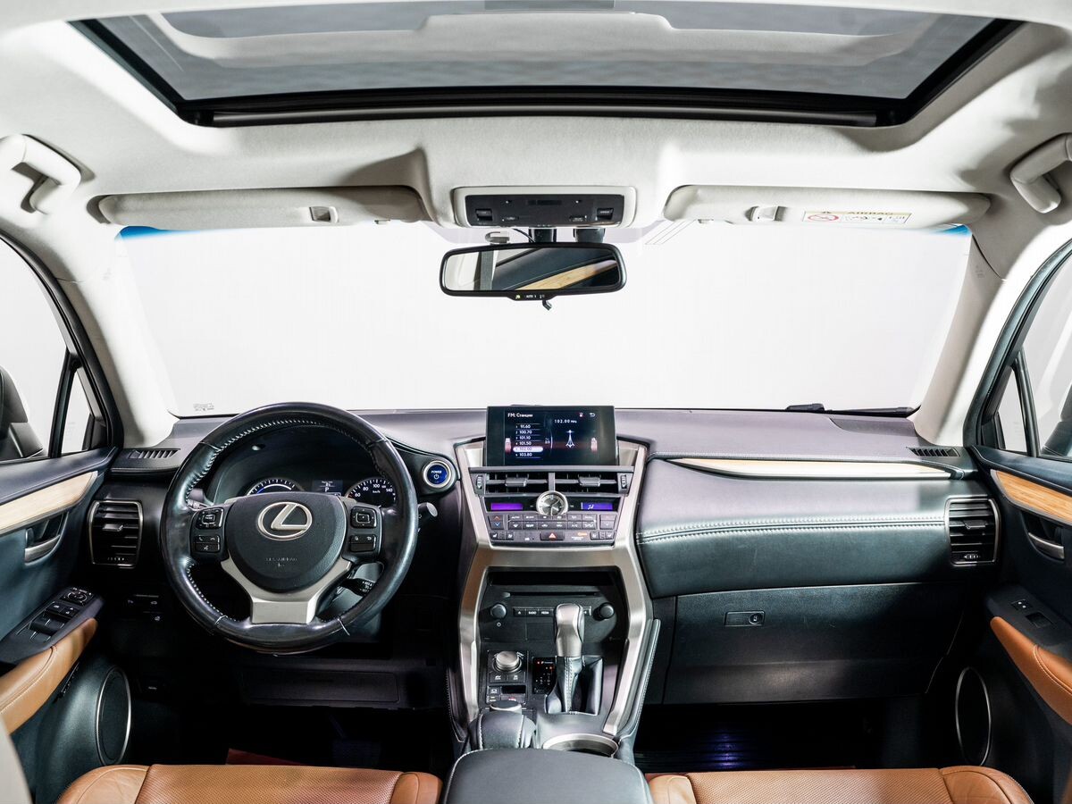 Lexus NX300h 2015 - фото автомобиля