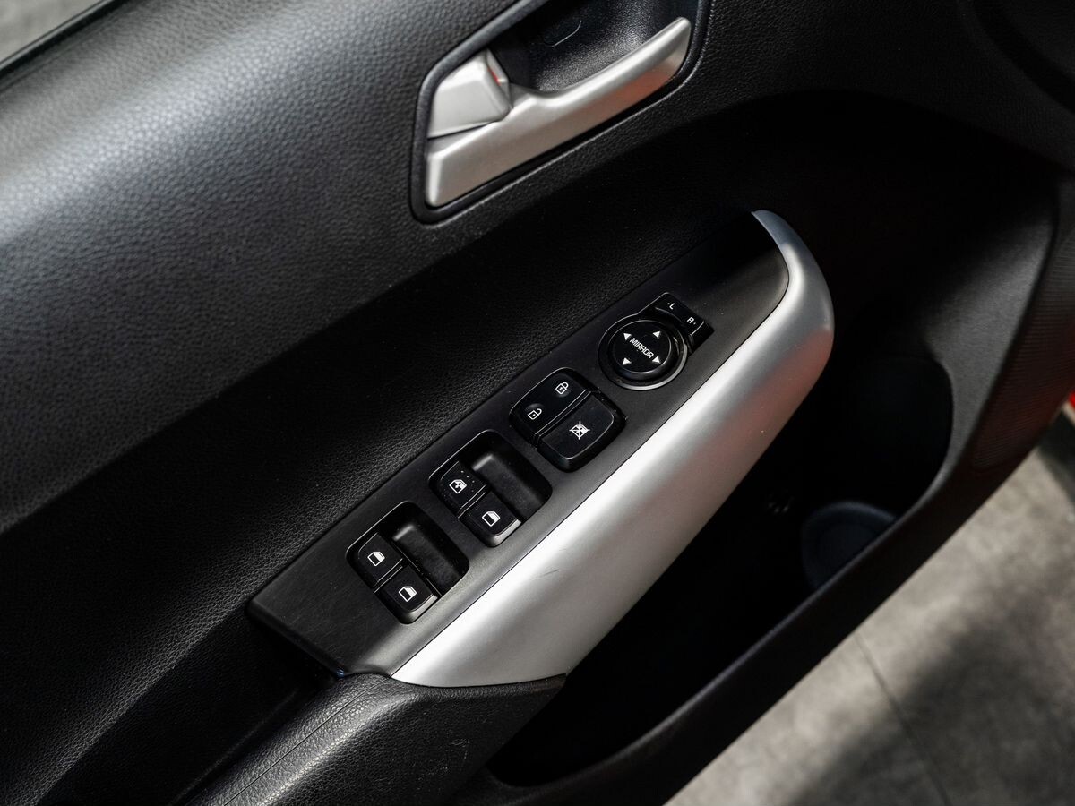 Kia Picanto 2018 - фото автомобиля