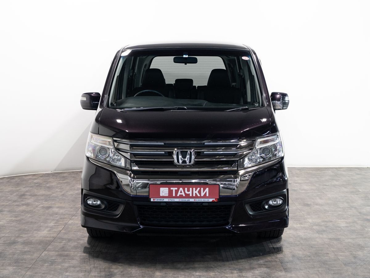Honda Stepwgn 2013 - фото автомобиля