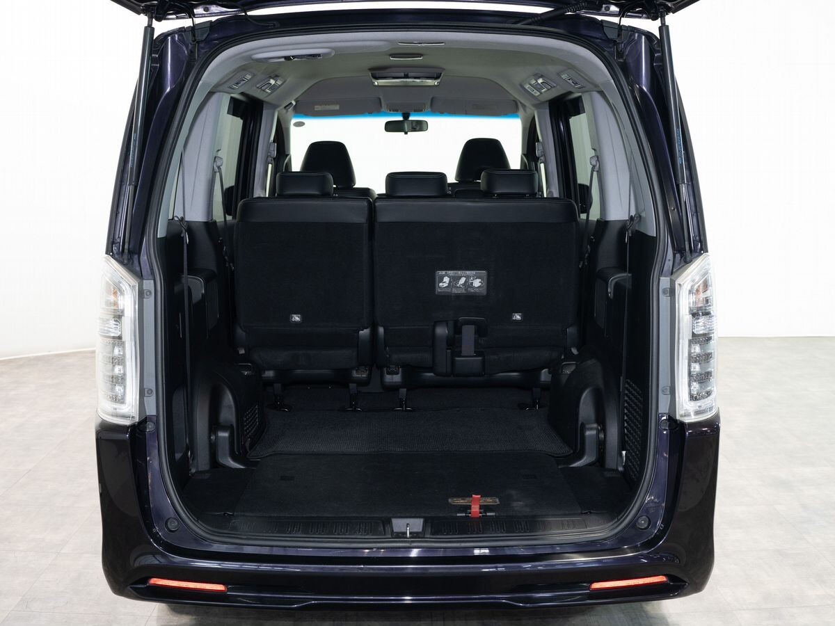 Honda Stepwgn 2013 - фото автомобиля