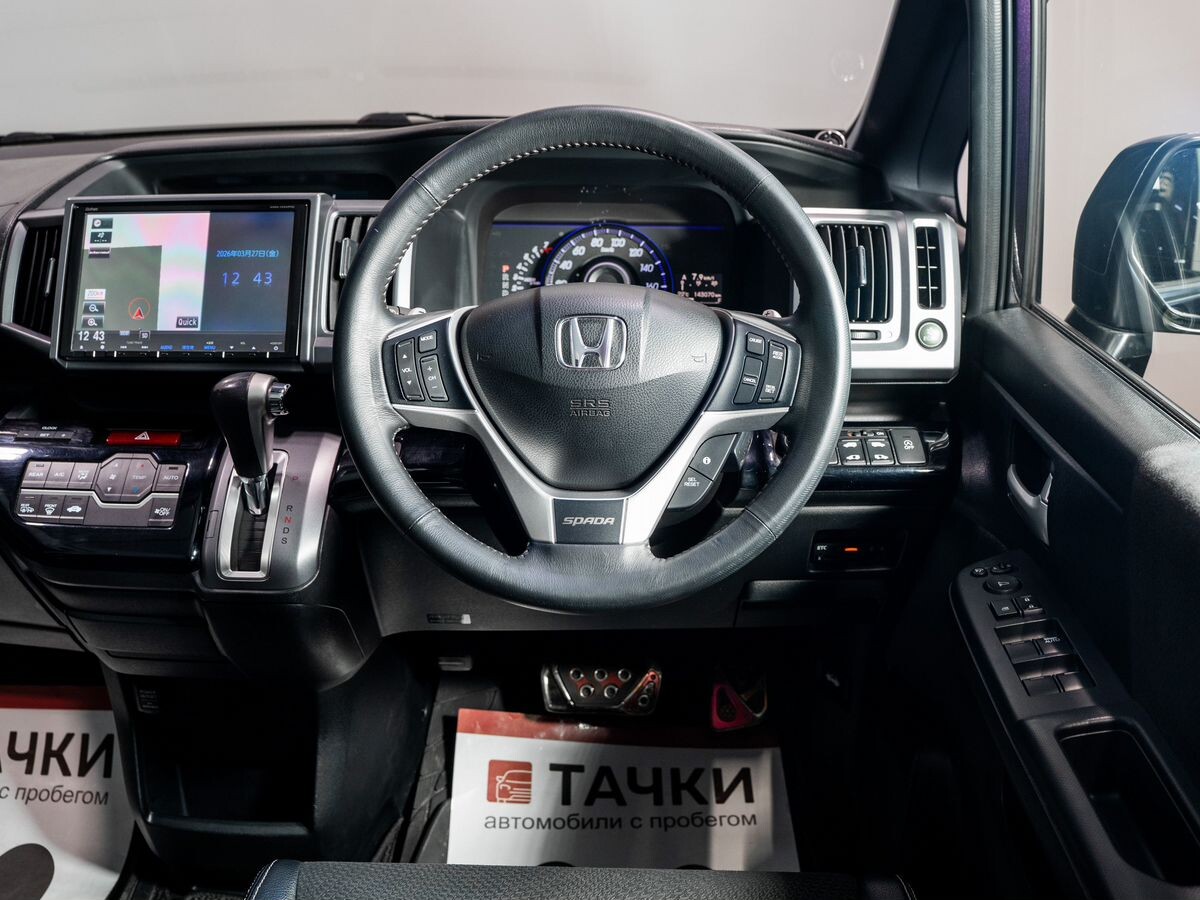 Honda Stepwgn 2013 - фото автомобиля