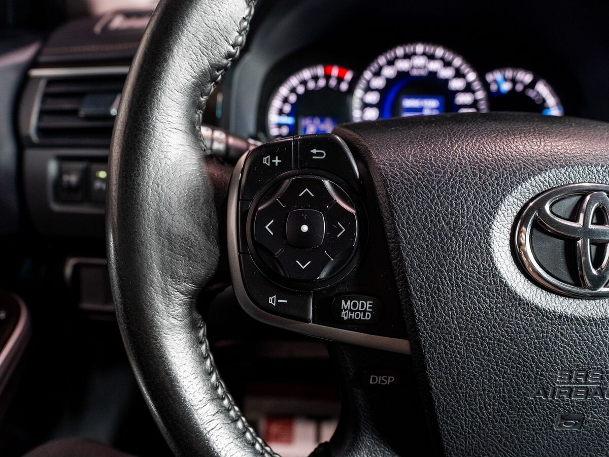 Toyota Camry 2014 - фото автомобиля