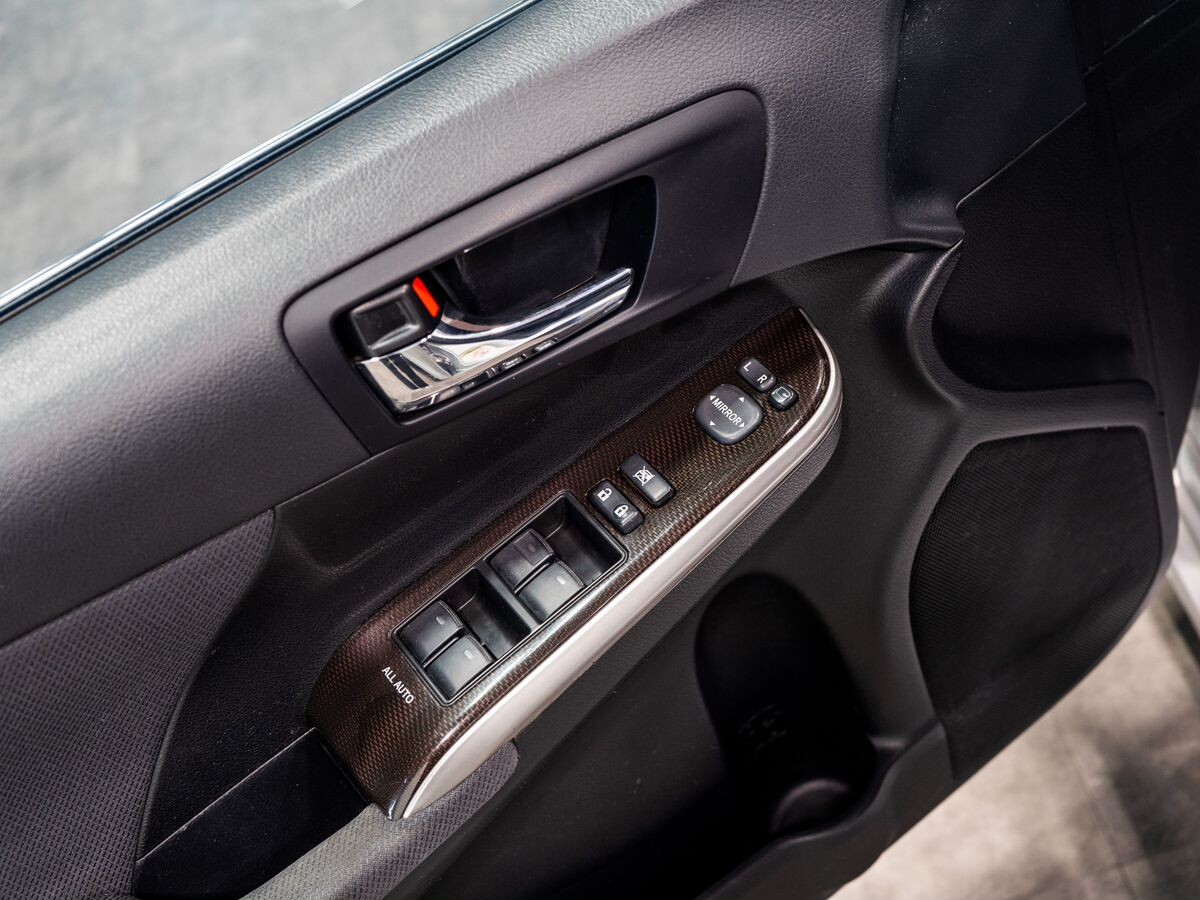 Toyota Camry 2014 - фото автомобиля