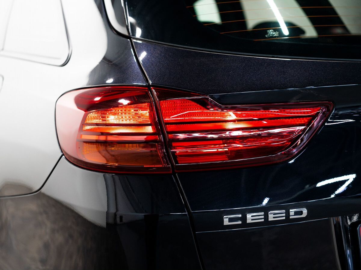 Kia Ceed 2019 - фото автомобиля