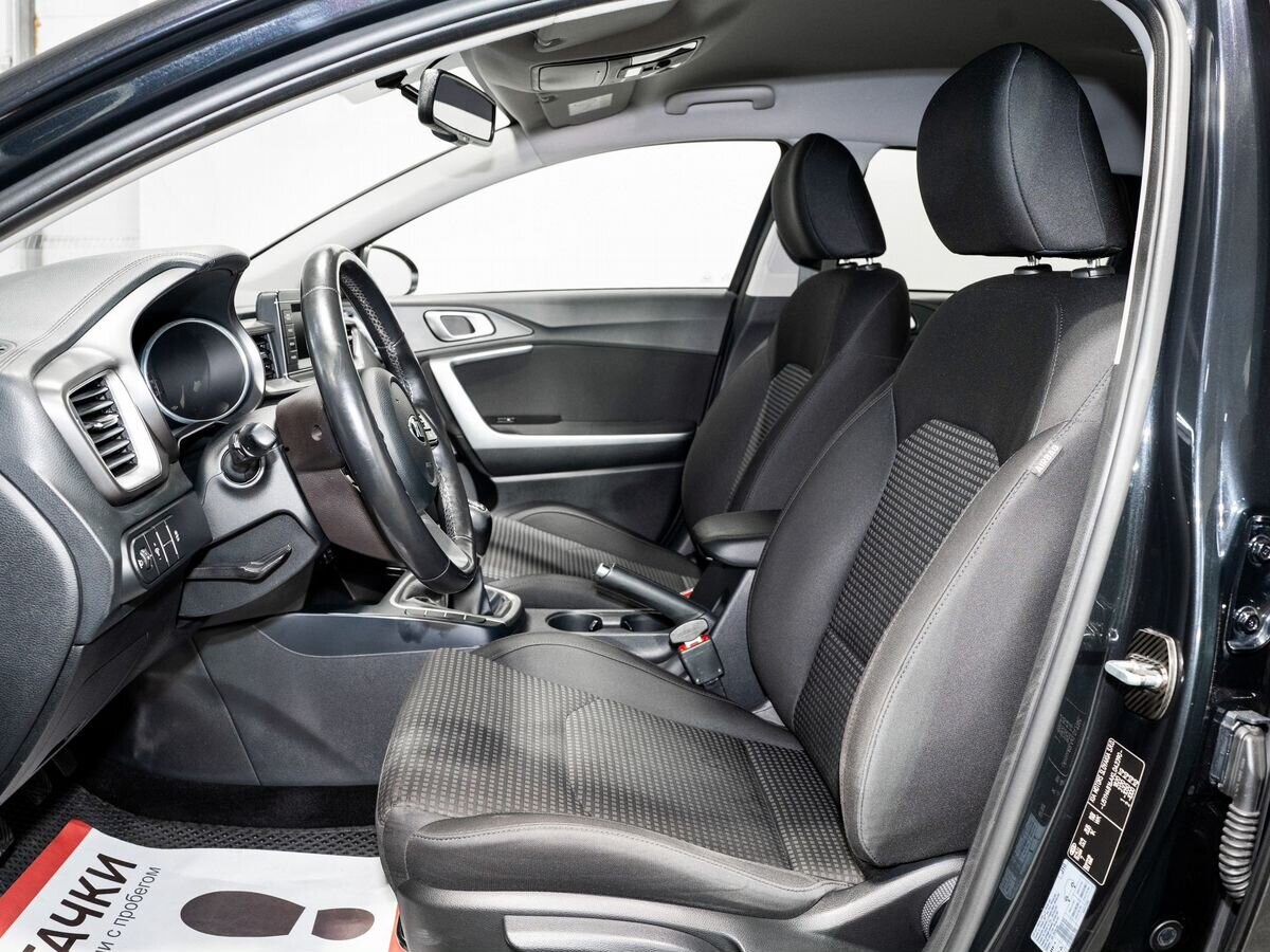 Kia Ceed 2019 - фото автомобиля