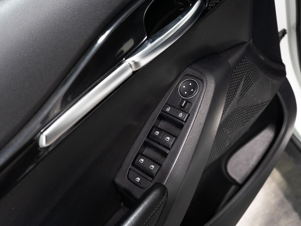Kia Seltos 2021 - фото автомобиля