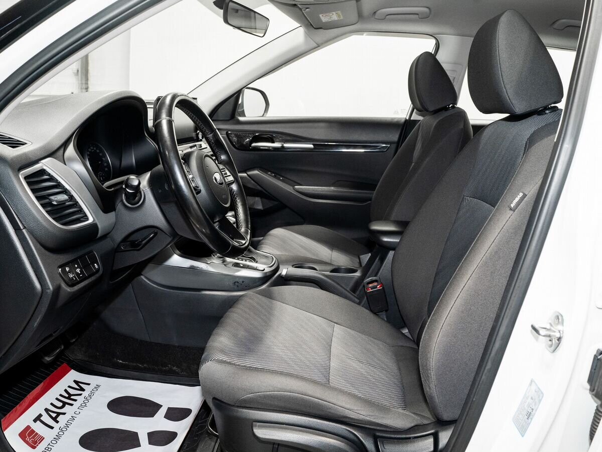 Kia Seltos 2021 - фото автомобиля