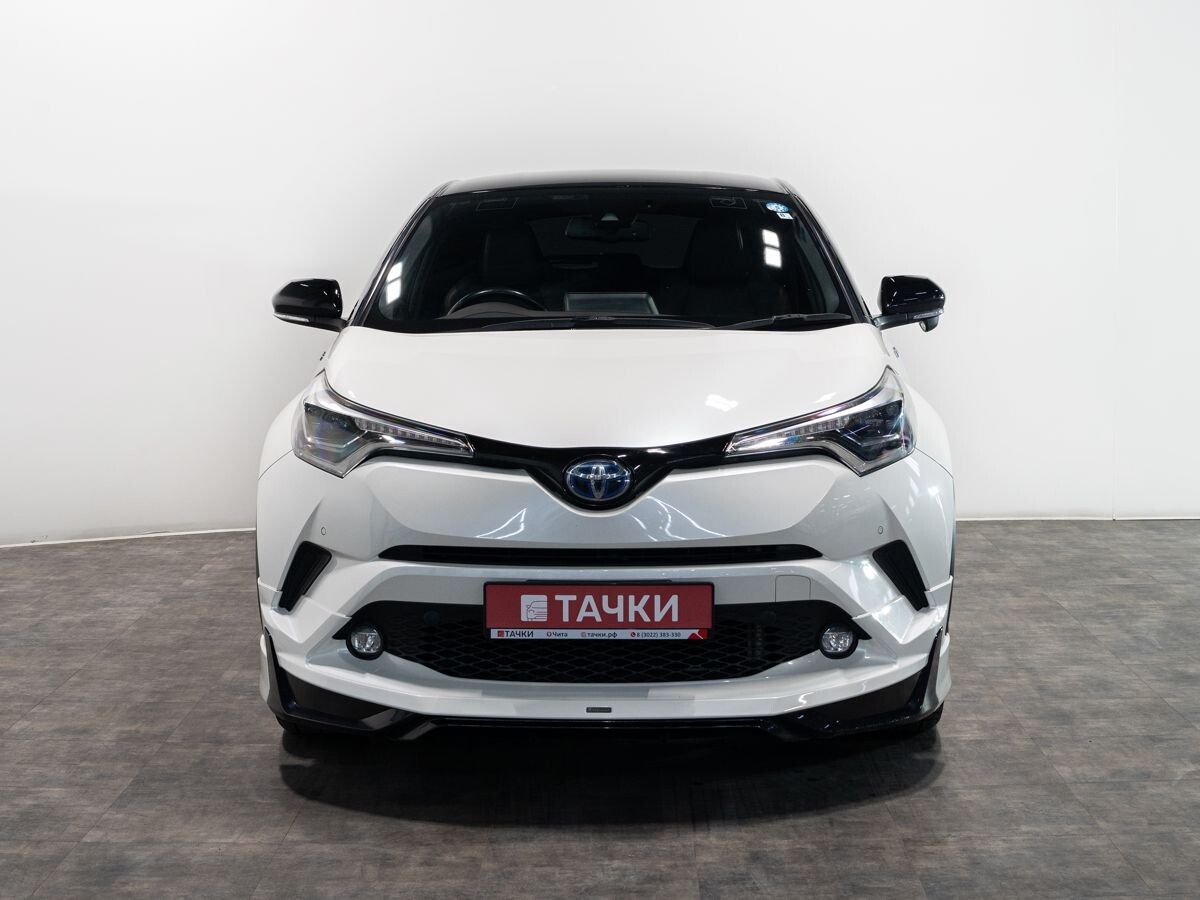 Toyota C-HR 2018 - фото автомобиля