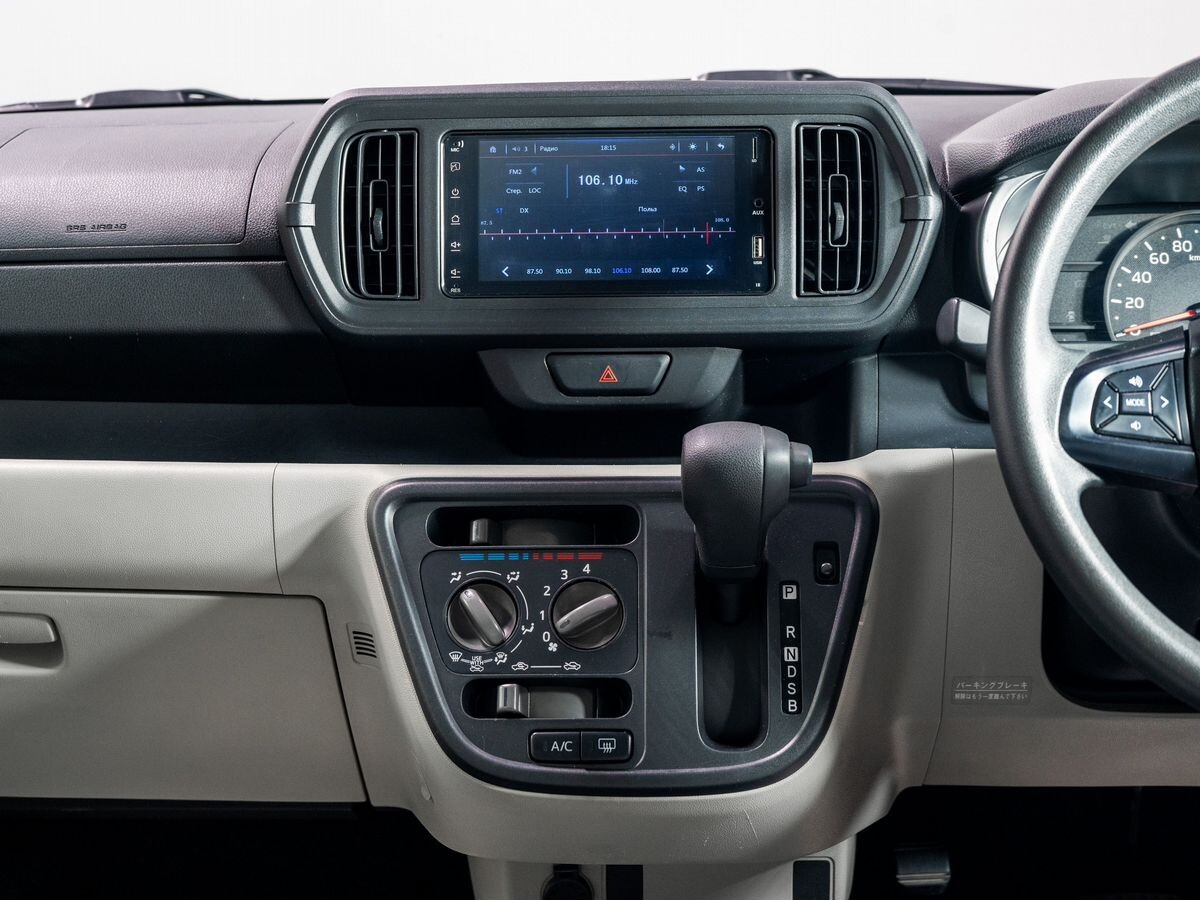 Toyota Passo 2018 - фото автомобиля