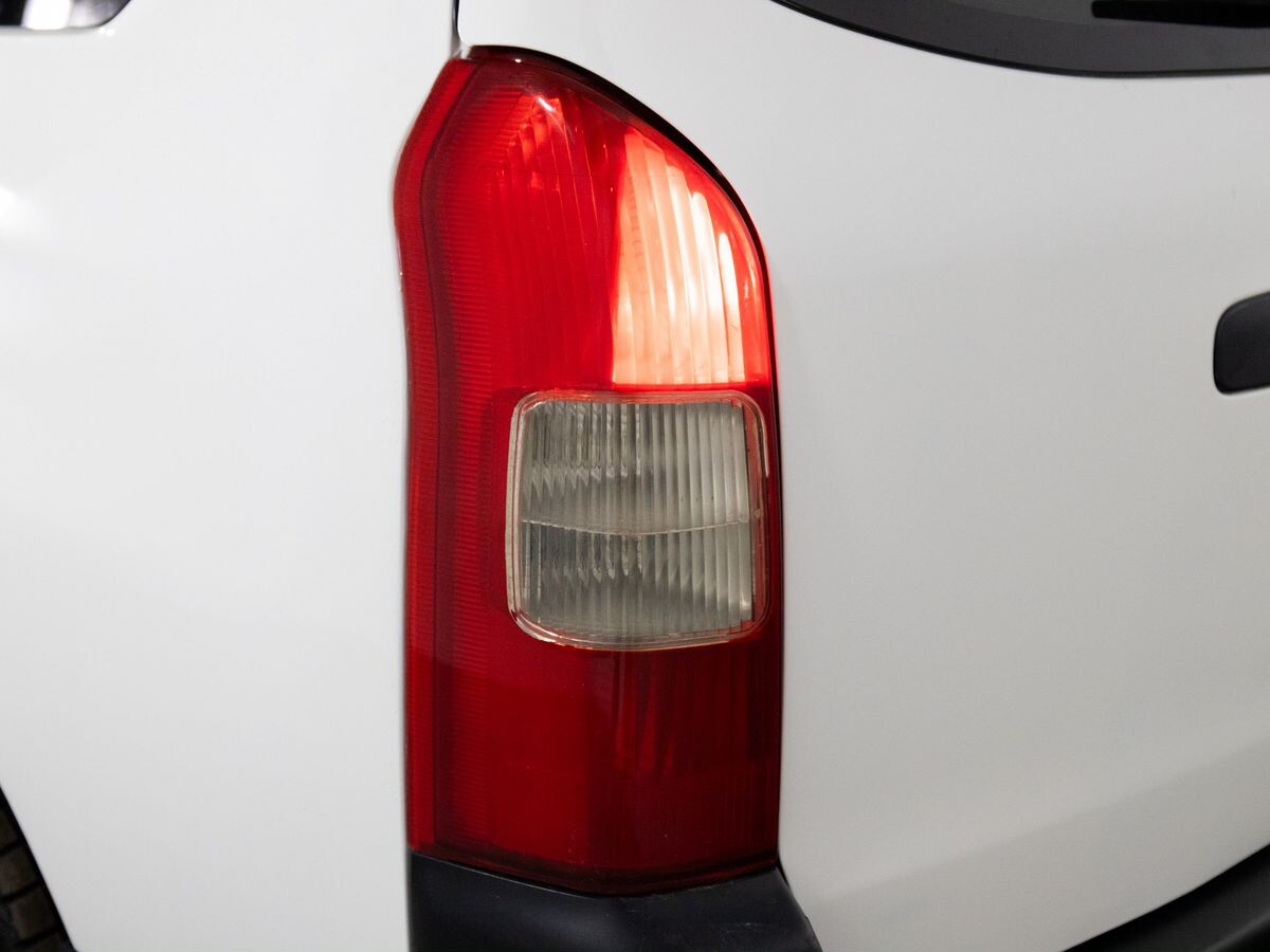 Toyota Probox 2006 - фото автомобиля