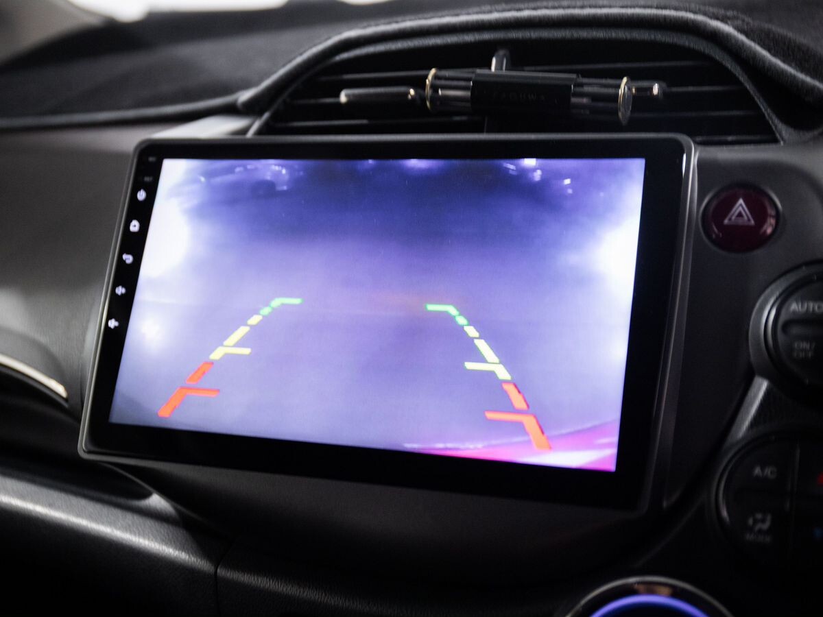 Honda Fit Shuttle 2012 - фото автомобиля