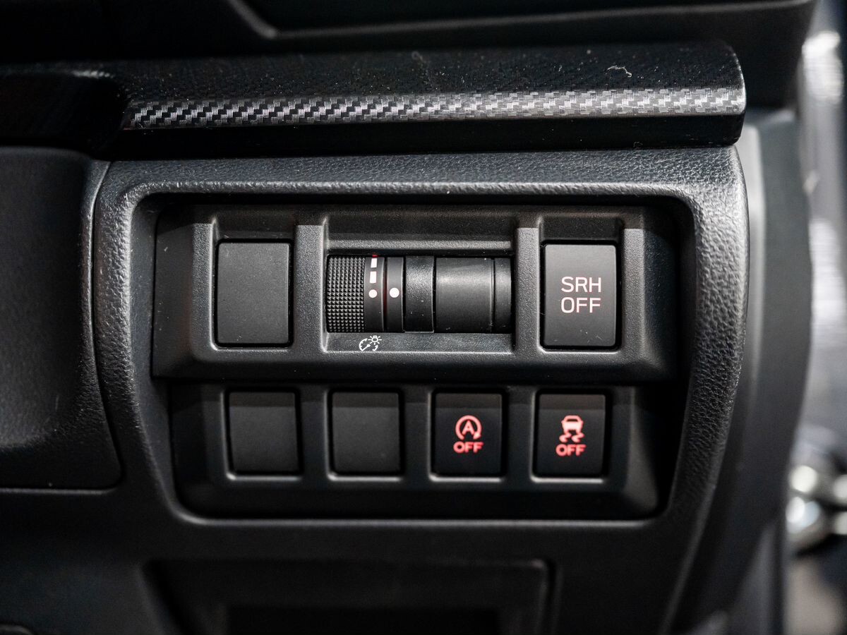 Subaru Impreza 2017 - фото автомобиля