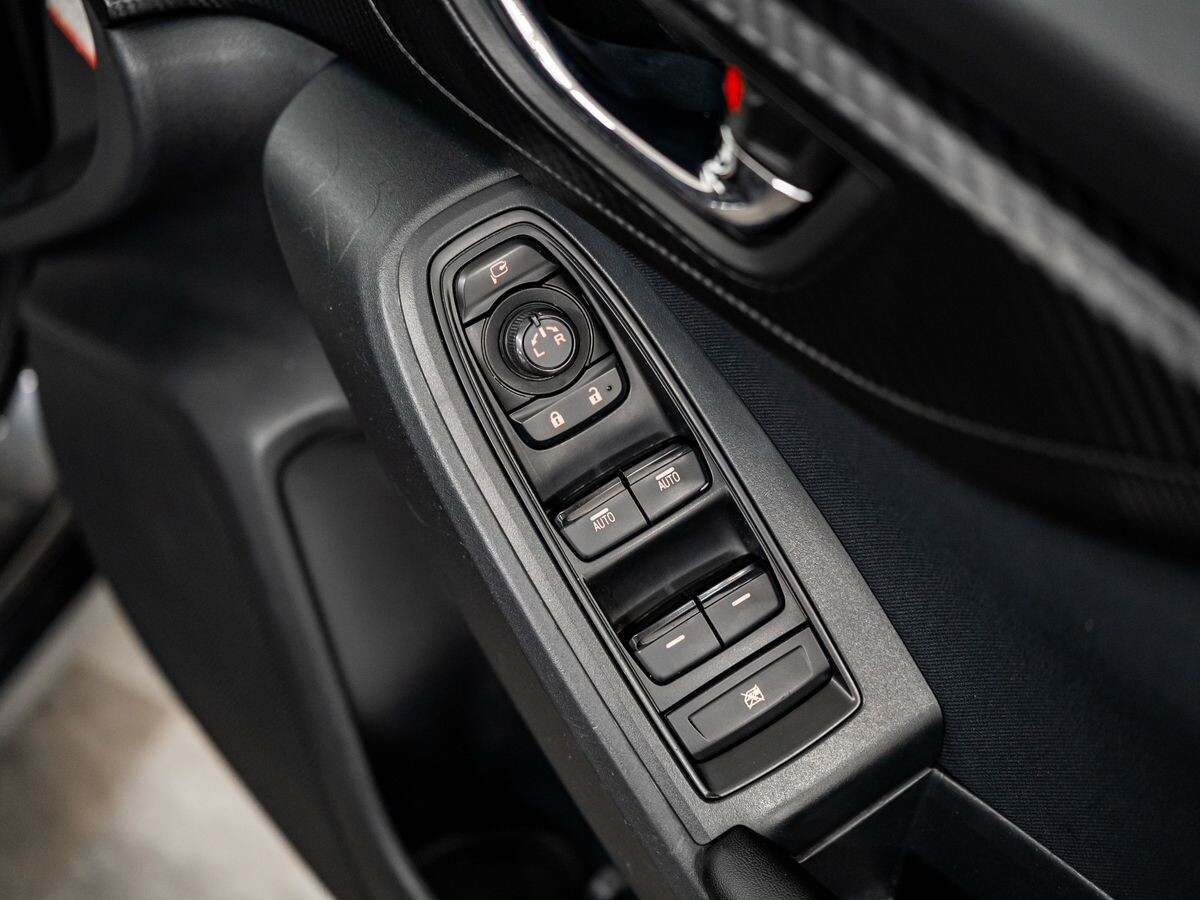 Subaru Impreza 2017 - фото автомобиля