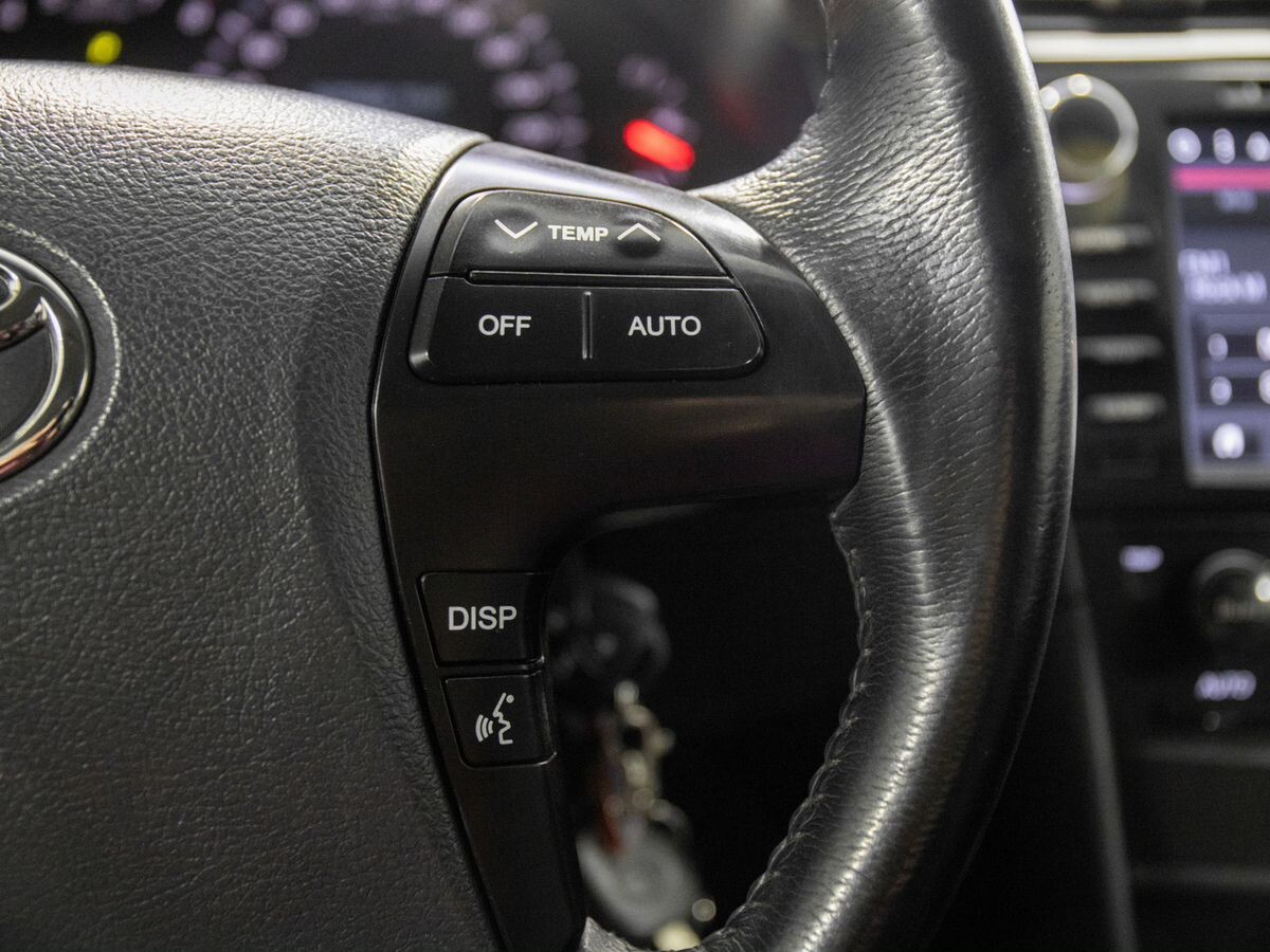 Toyota Camry 2008 - фото автомобиля