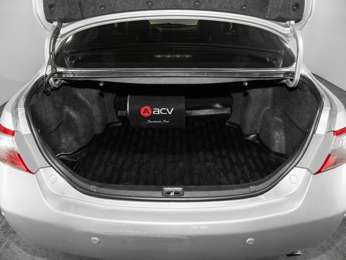 Toyota Camry 2008 - фото автомобиля