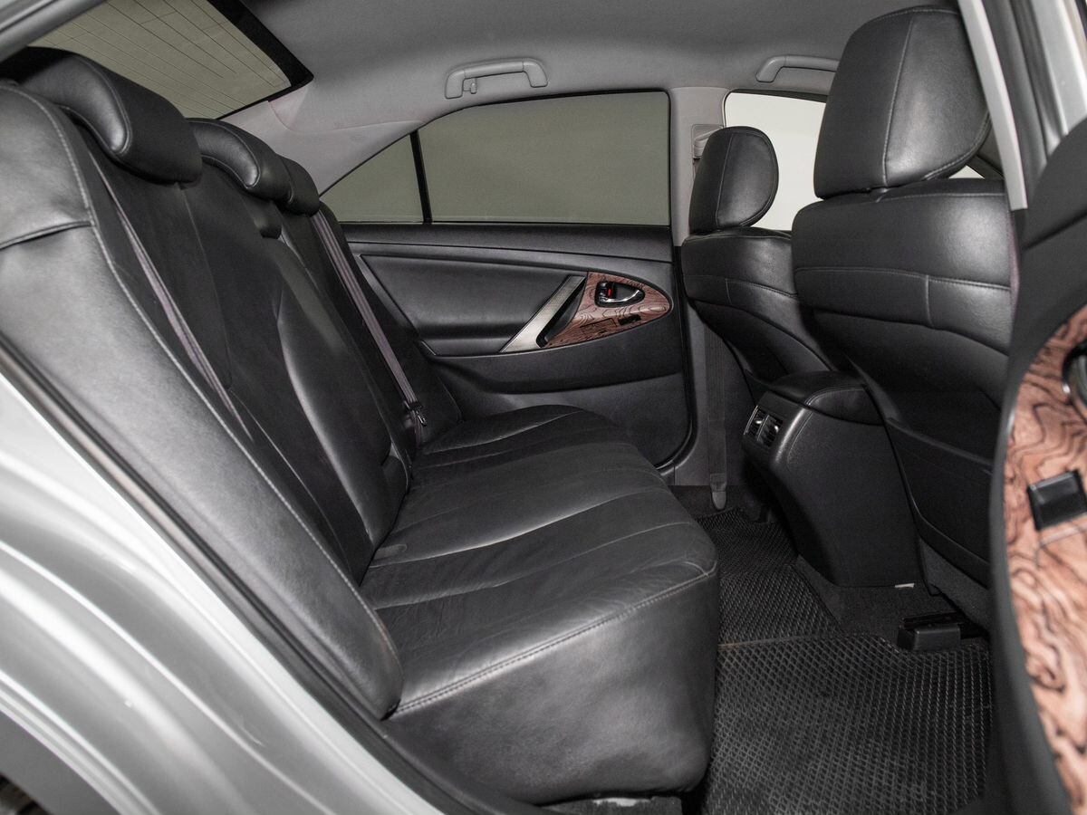 Toyota Camry 2008 - фото автомобиля