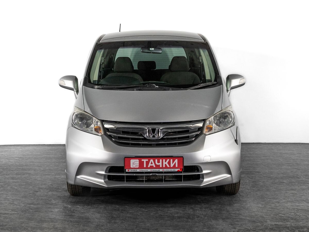 Honda Freed 2011 - фото автомобиля
