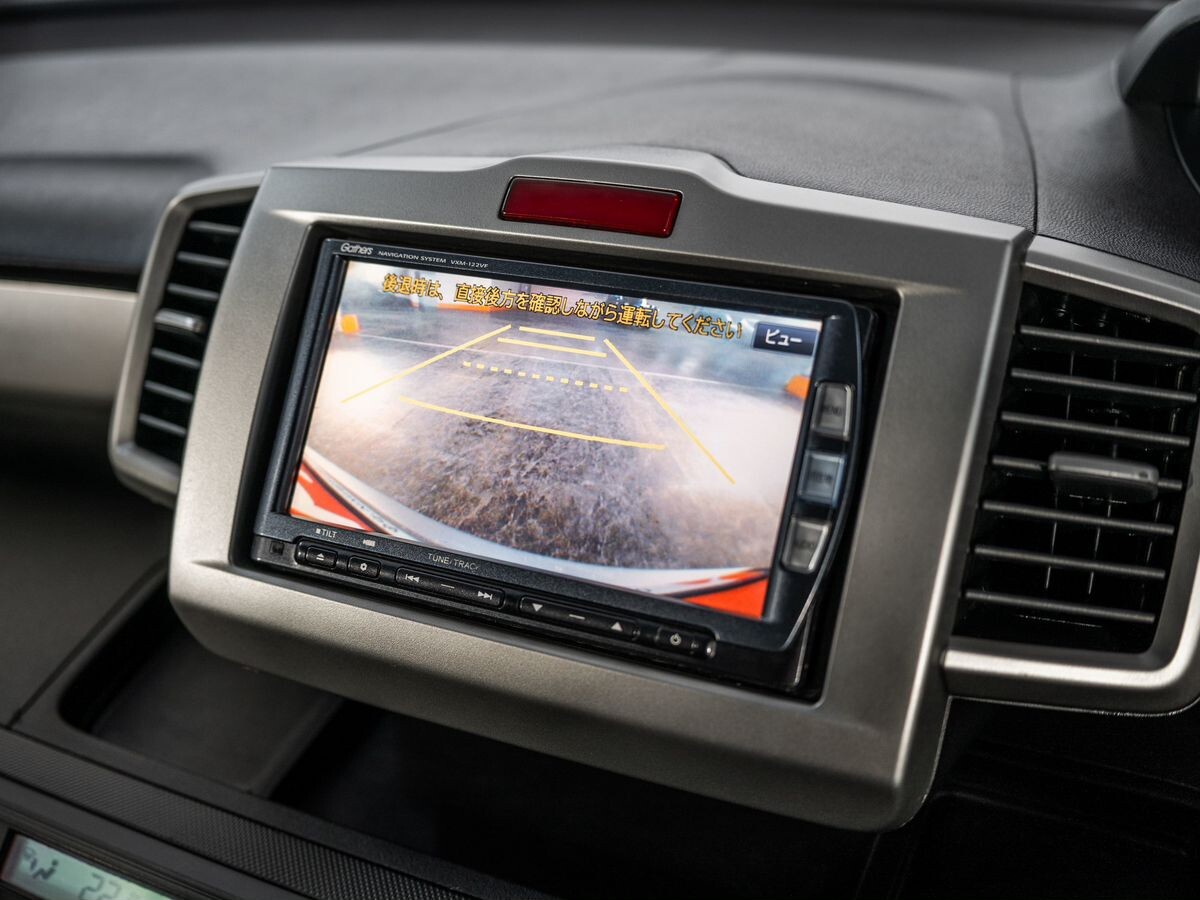 Honda Freed 2011 - фото автомобиля