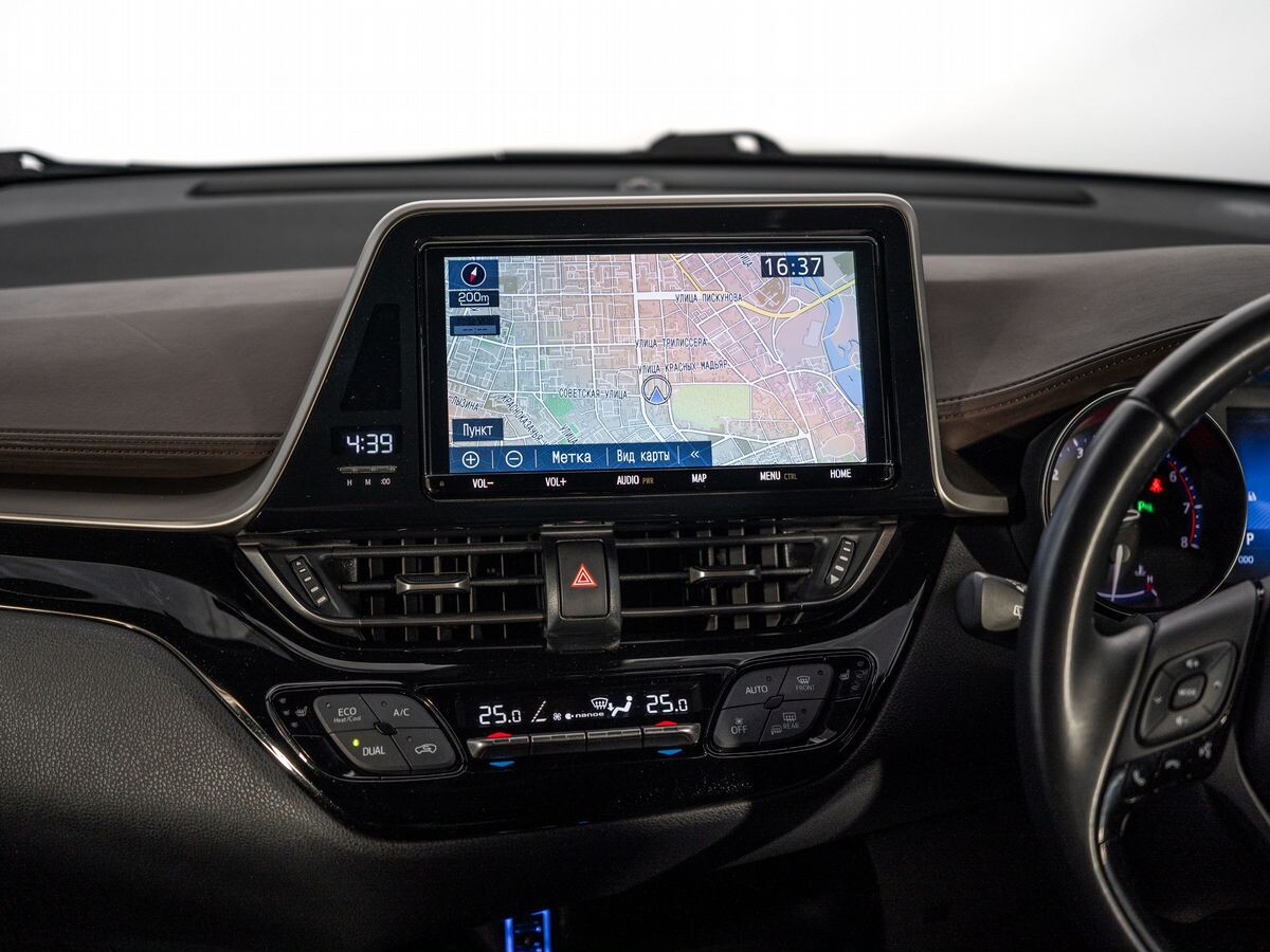 Toyota C-HR 2018 - фото автомобиля