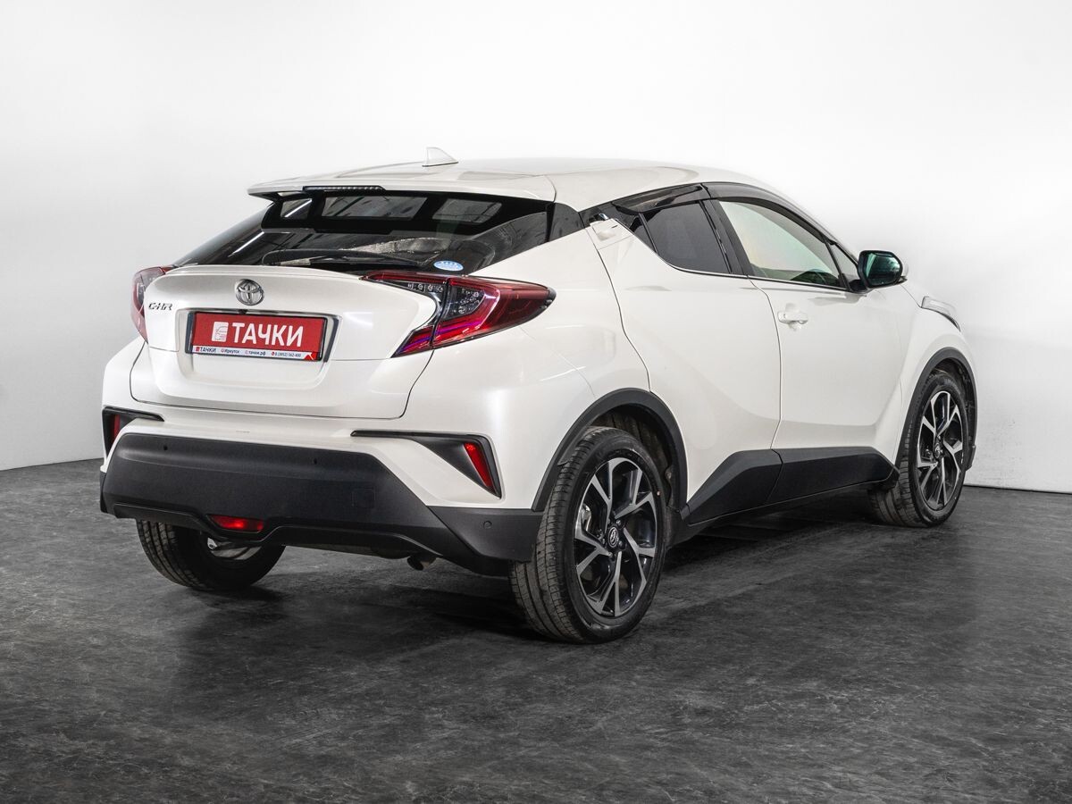 Toyota C-HR 2018 - фото автомобиля