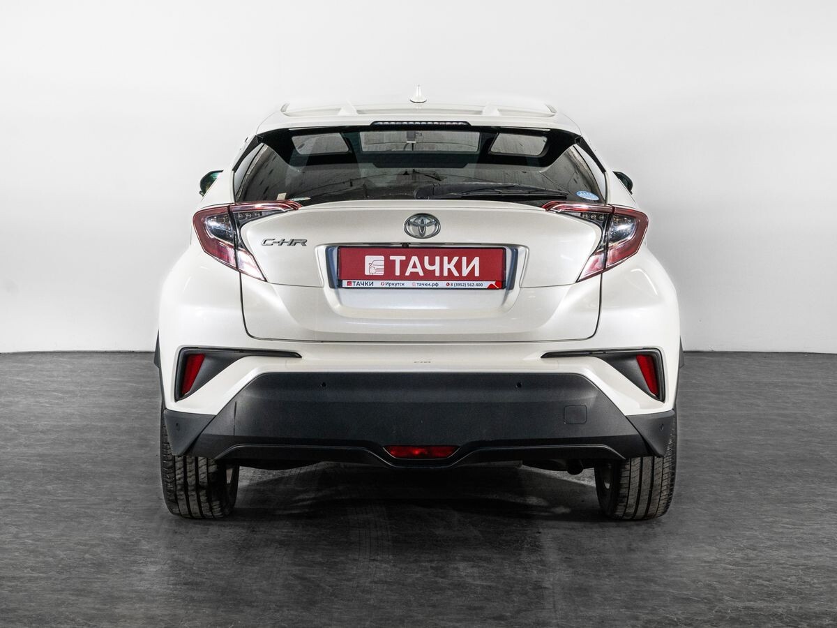 Toyota C-HR 2018 - фото автомобиля