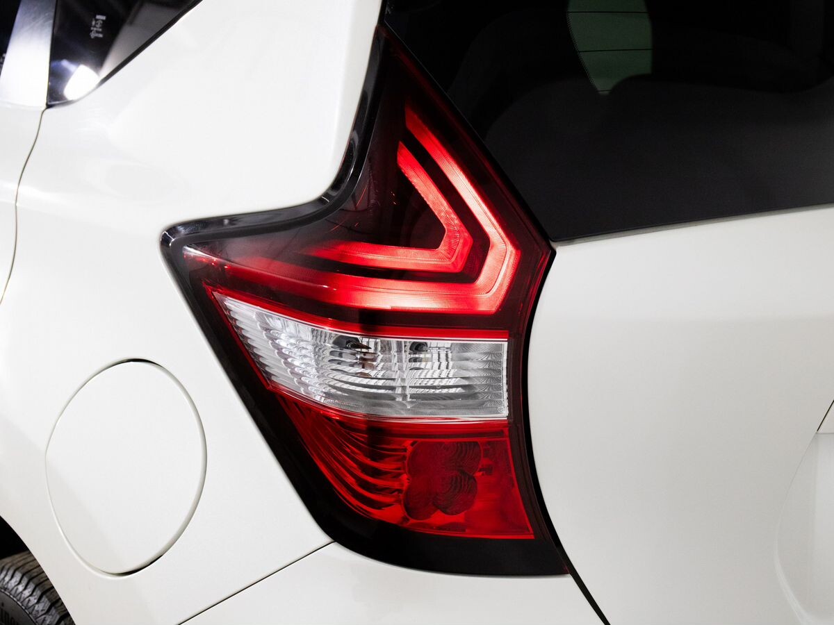 Nissan Note 2017 - фото автомобиля