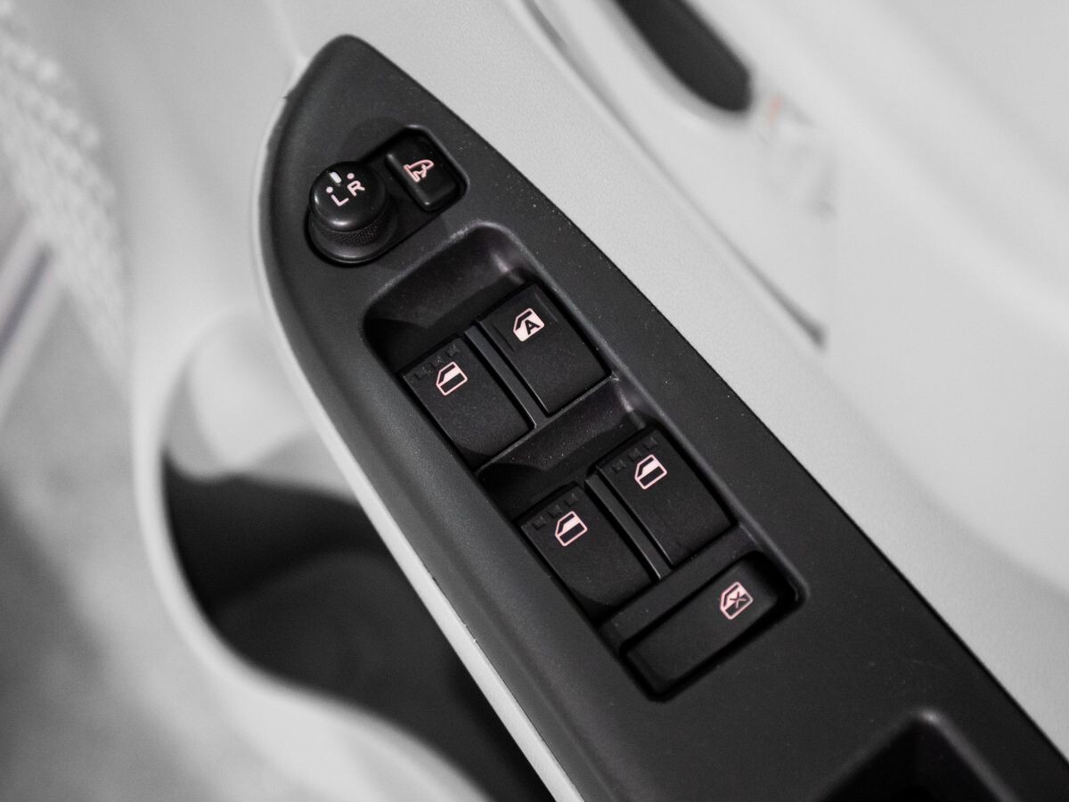 Toyota Passo 2017 - фото автомобиля