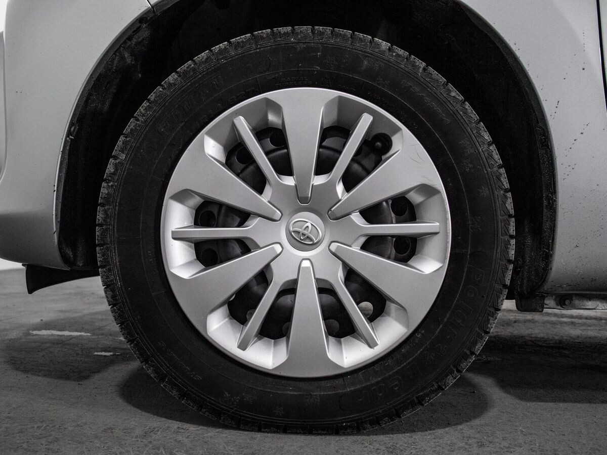 Toyota Passo 2017 - фото автомобиля