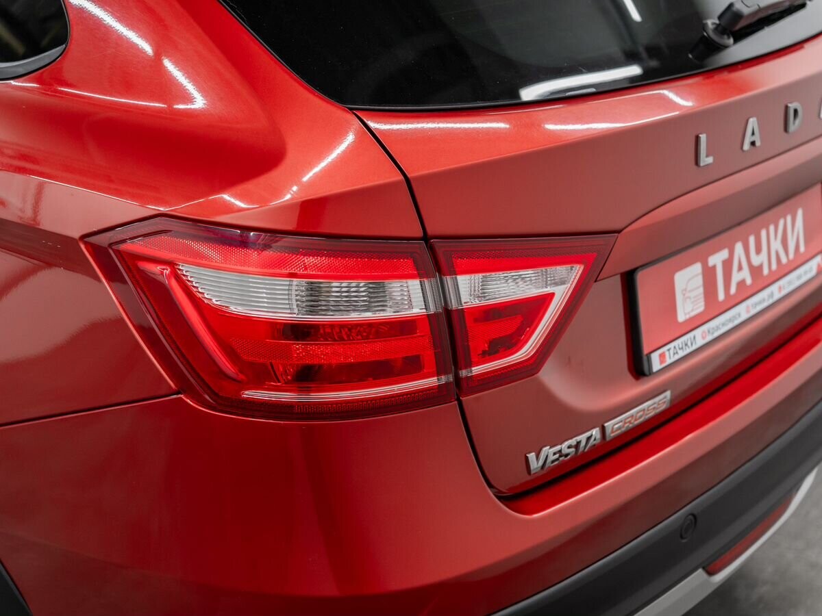 Лада Веста 2018 - фото автомобиля