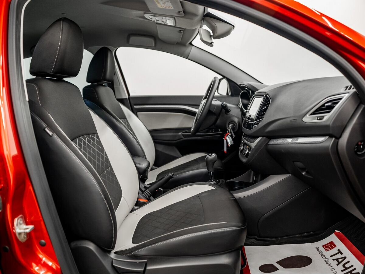 Лада Веста 2018 - фото автомобиля