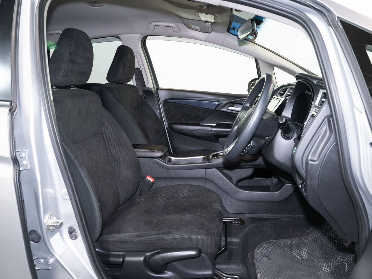 Honda Shuttle 2015 - фото автомобиля