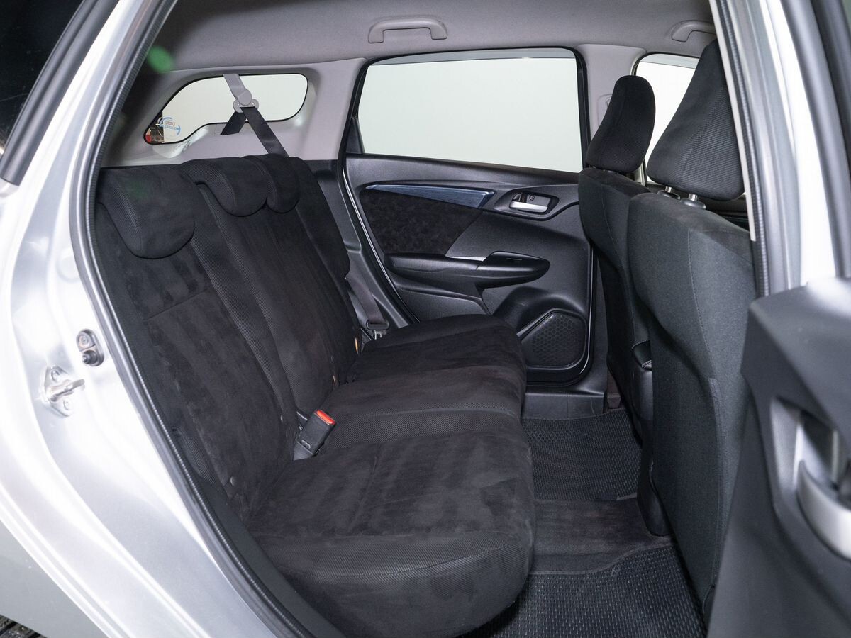 Honda Shuttle 2015 - фото автомобиля