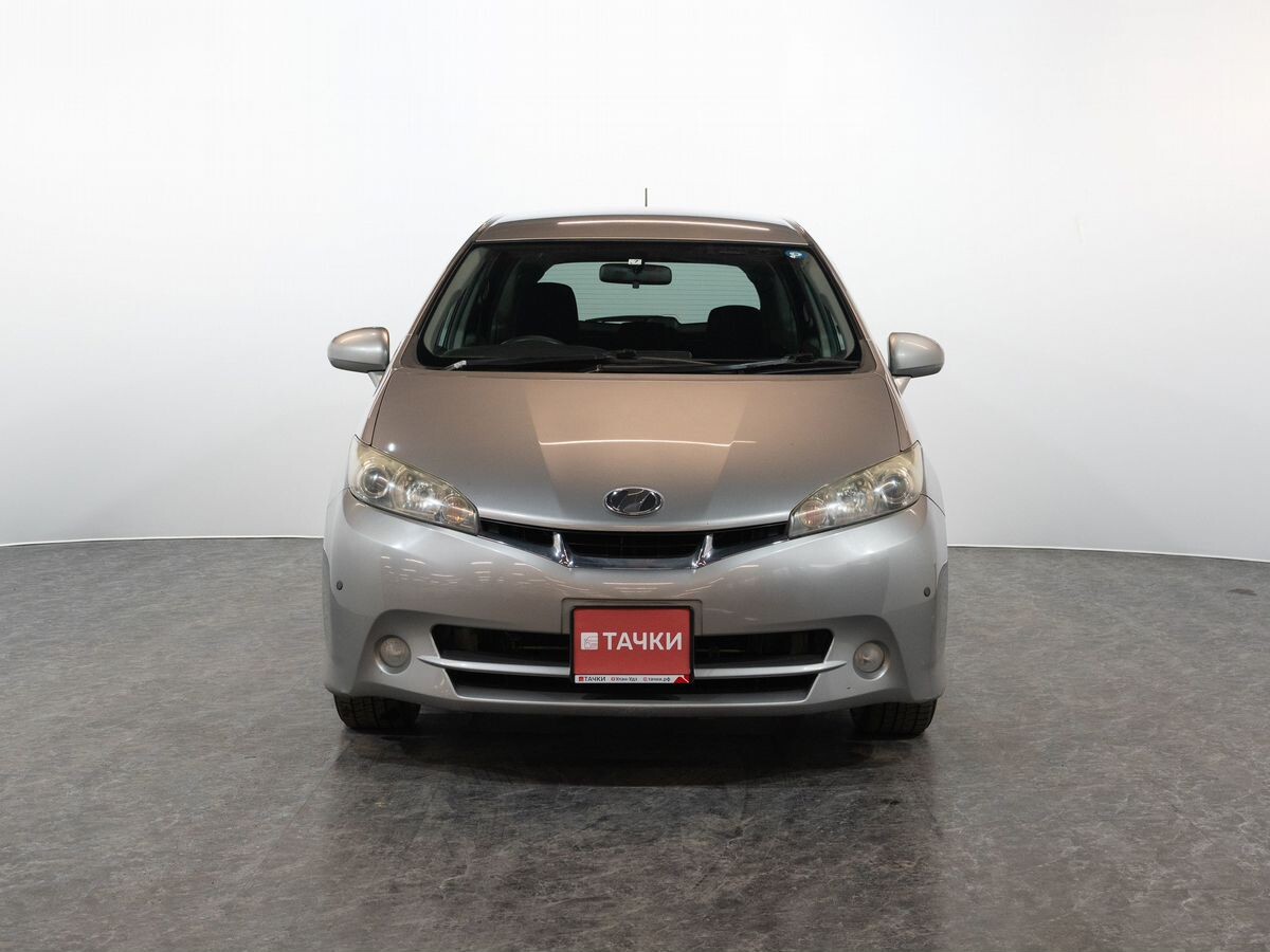 Toyota Wish 2009 - фото автомобиля