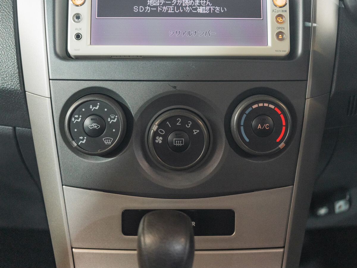 Toyota Corolla Fielder 2012 - фото автомобиля