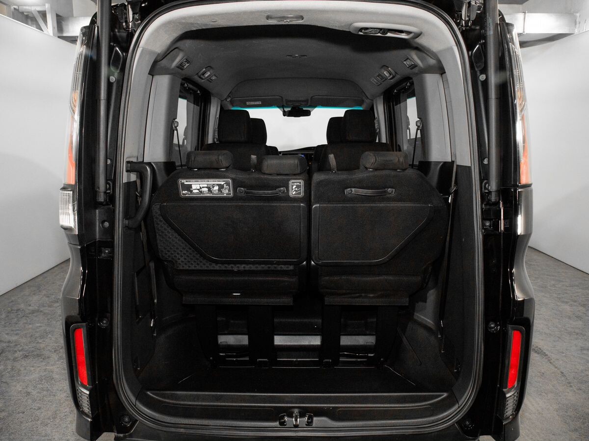 Honda Stepwgn 2020 - фото автомобиля