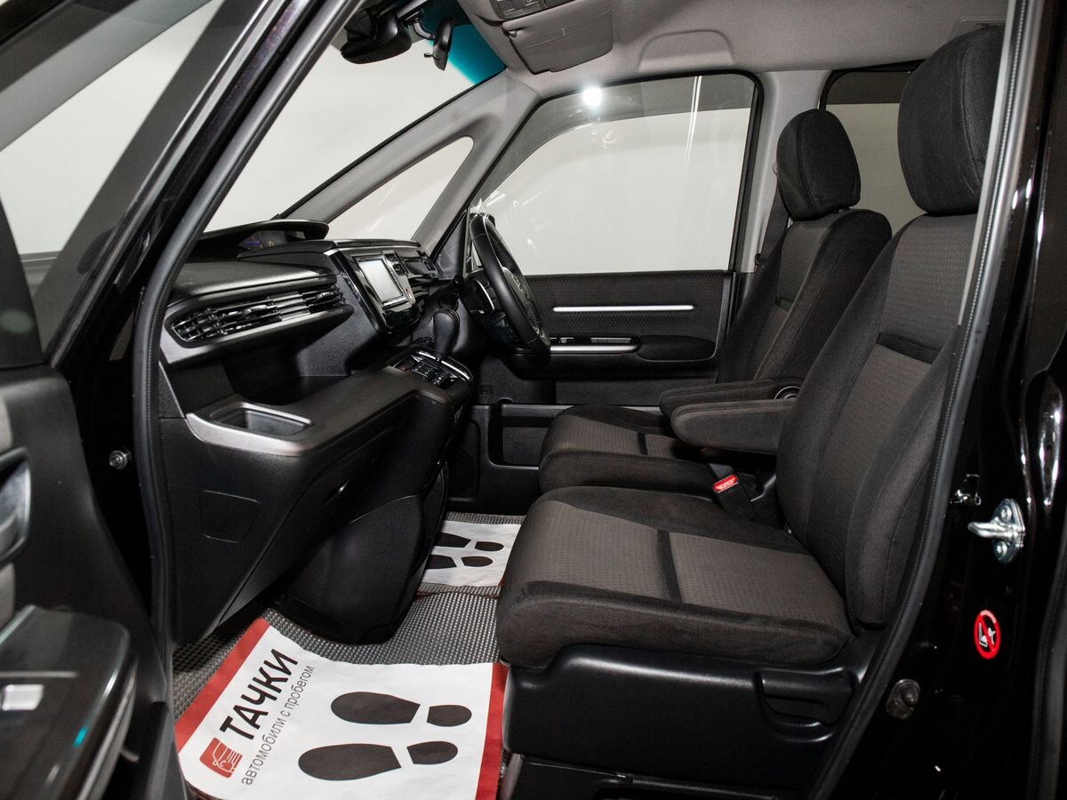 Honda Stepwgn 2020 - фото автомобиля